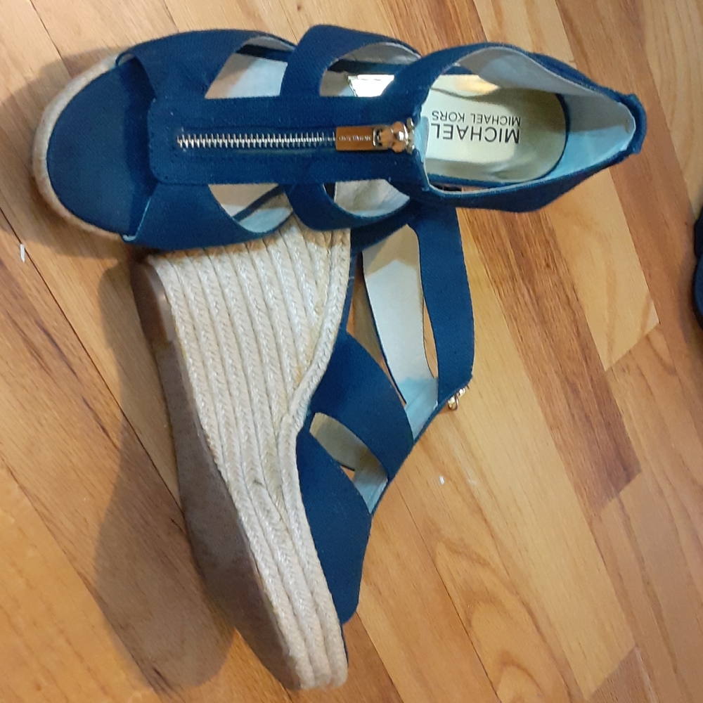 Wedge Sandals - Picture 7 of 7
